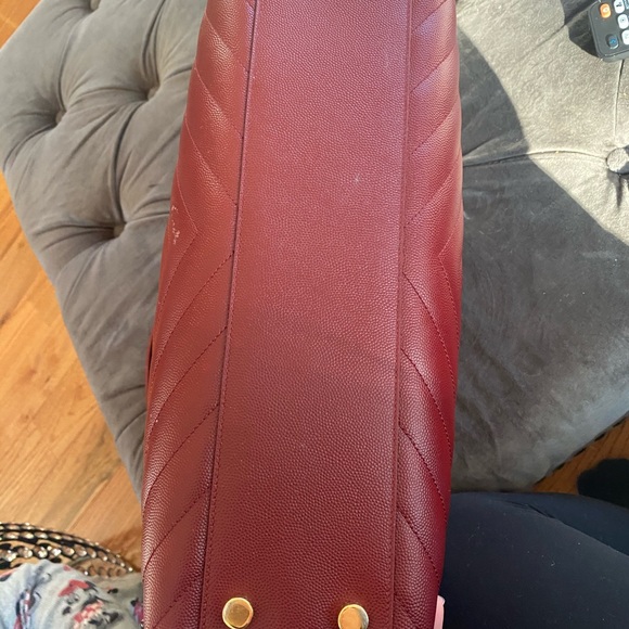 Preowned ysl tote - Picture 2 of 9